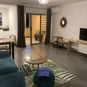 https://standing-residence-kumuhei.frenchpolynesia-hotels.com